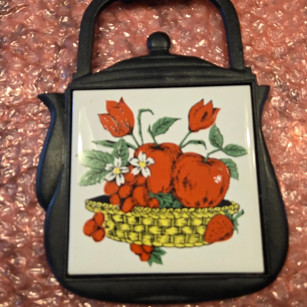 unbranded vintage apple